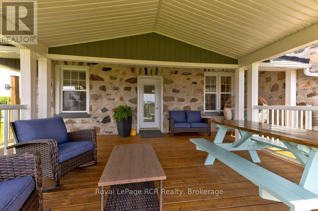 












39721 AMBERLEY ROAD

,
North Huron (East Wawanosh),




Ontario
N0G2W0

