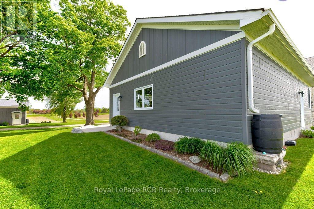 












39721 AMBERLEY ROAD

,
North Huron (East Wawanosh),




Ontario
N0G2W0

