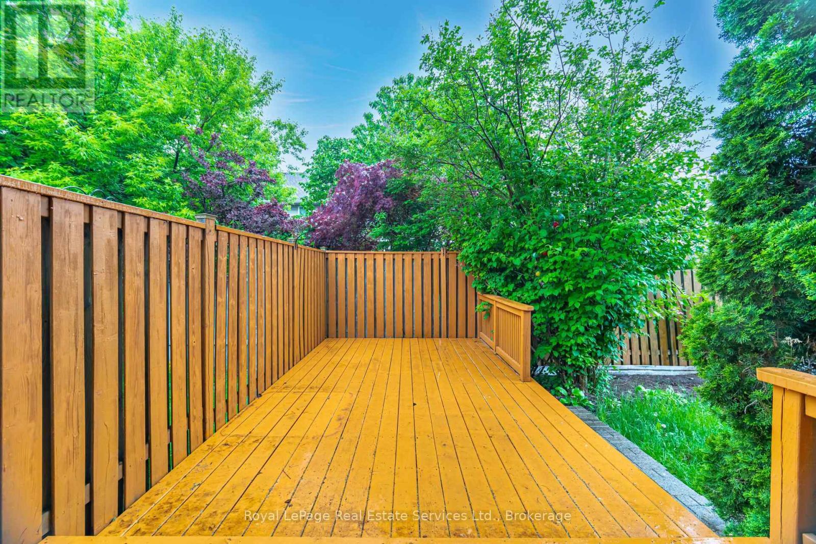 












1263 WALKER'S LINE

,
Burlington (Tansley),




Ontario
L7M4N8

