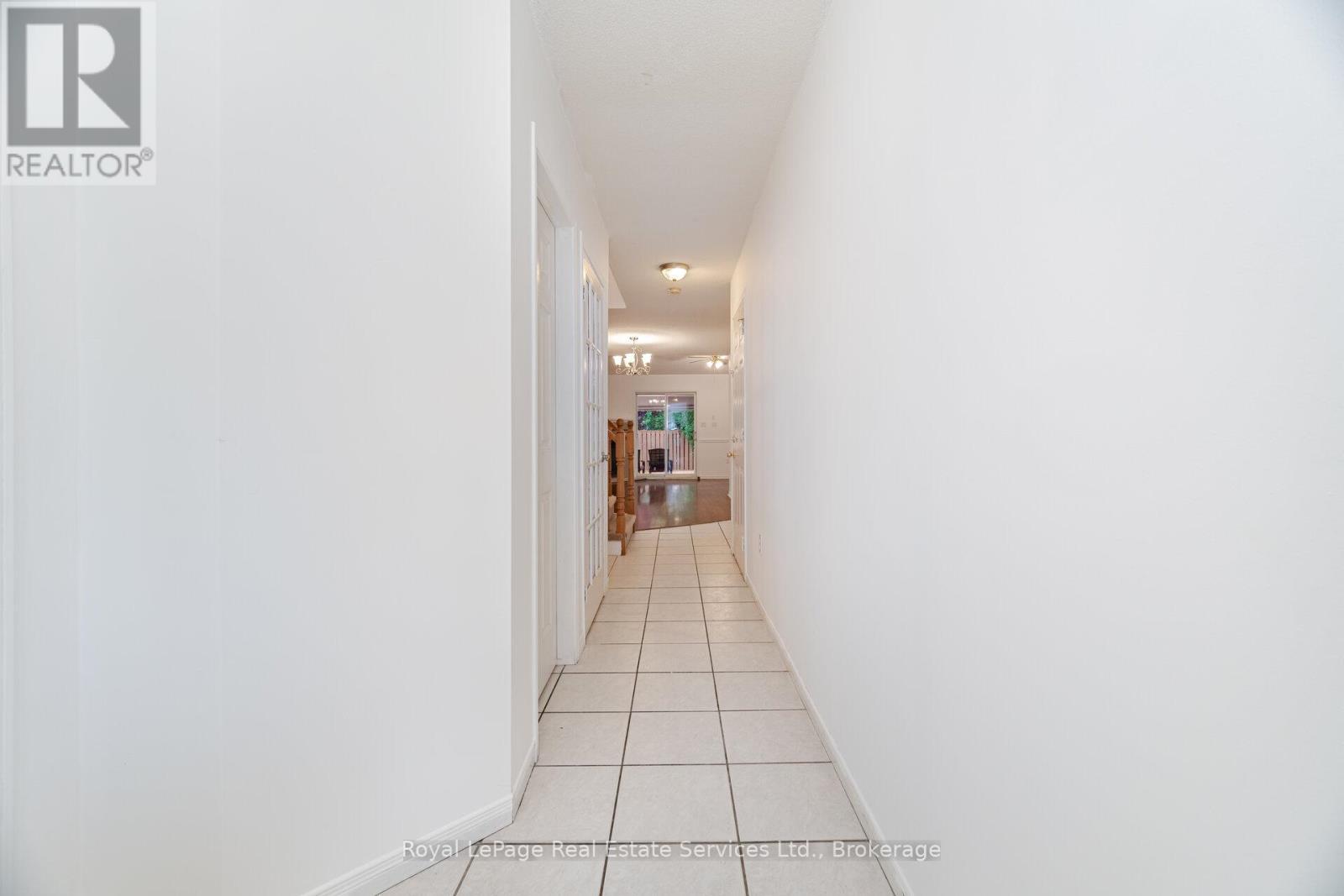 












1263 WALKER'S LINE

,
Burlington (Tansley),




Ontario
L7M4N8

