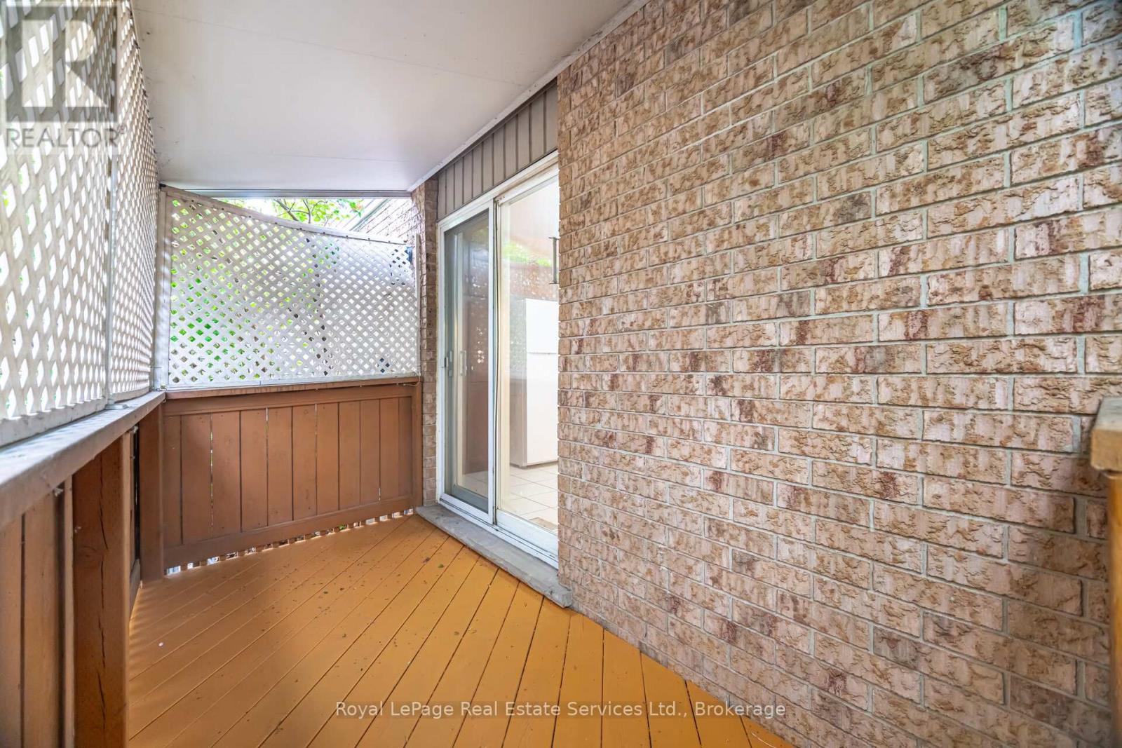 












1263 WALKER'S LINE

,
Burlington (Tansley),




Ontario
L7M4N8

