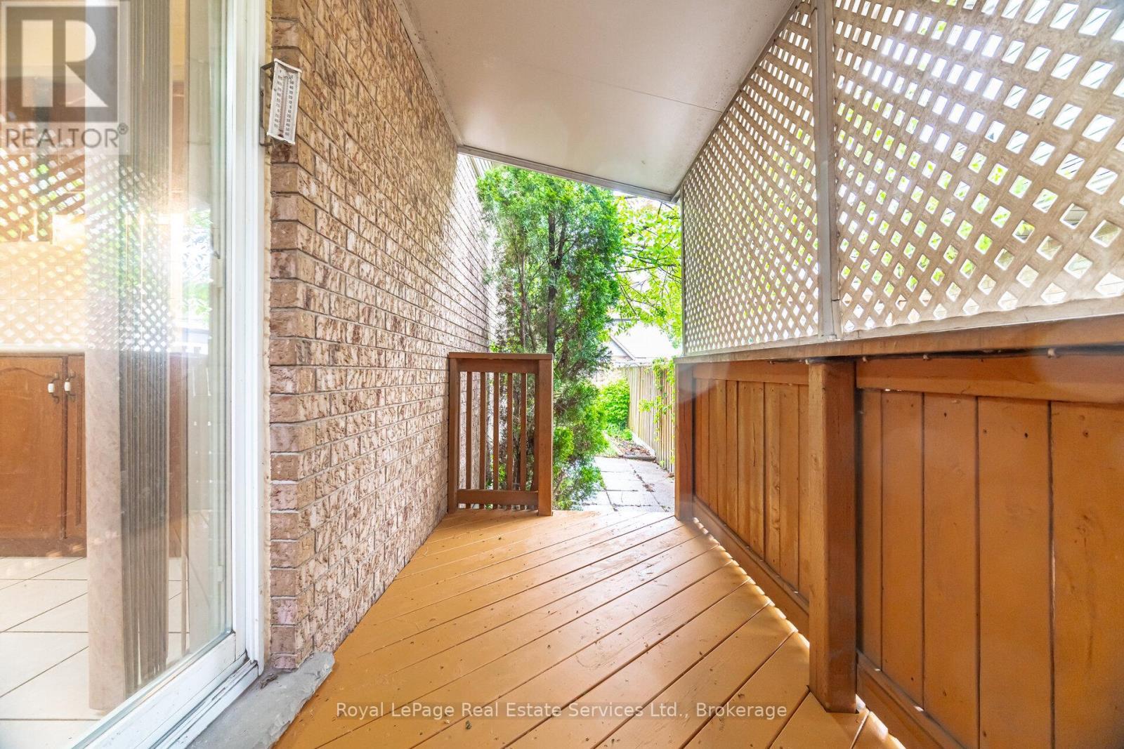 












1263 WALKER'S LINE

,
Burlington (Tansley),




Ontario
L7M4N8

