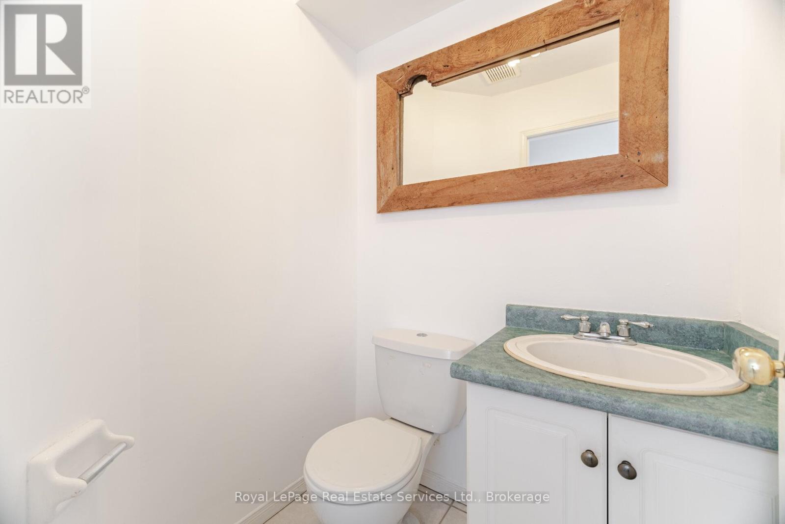 












1263 WALKER'S LINE

,
Burlington (Tansley),




Ontario
L7M4N8

