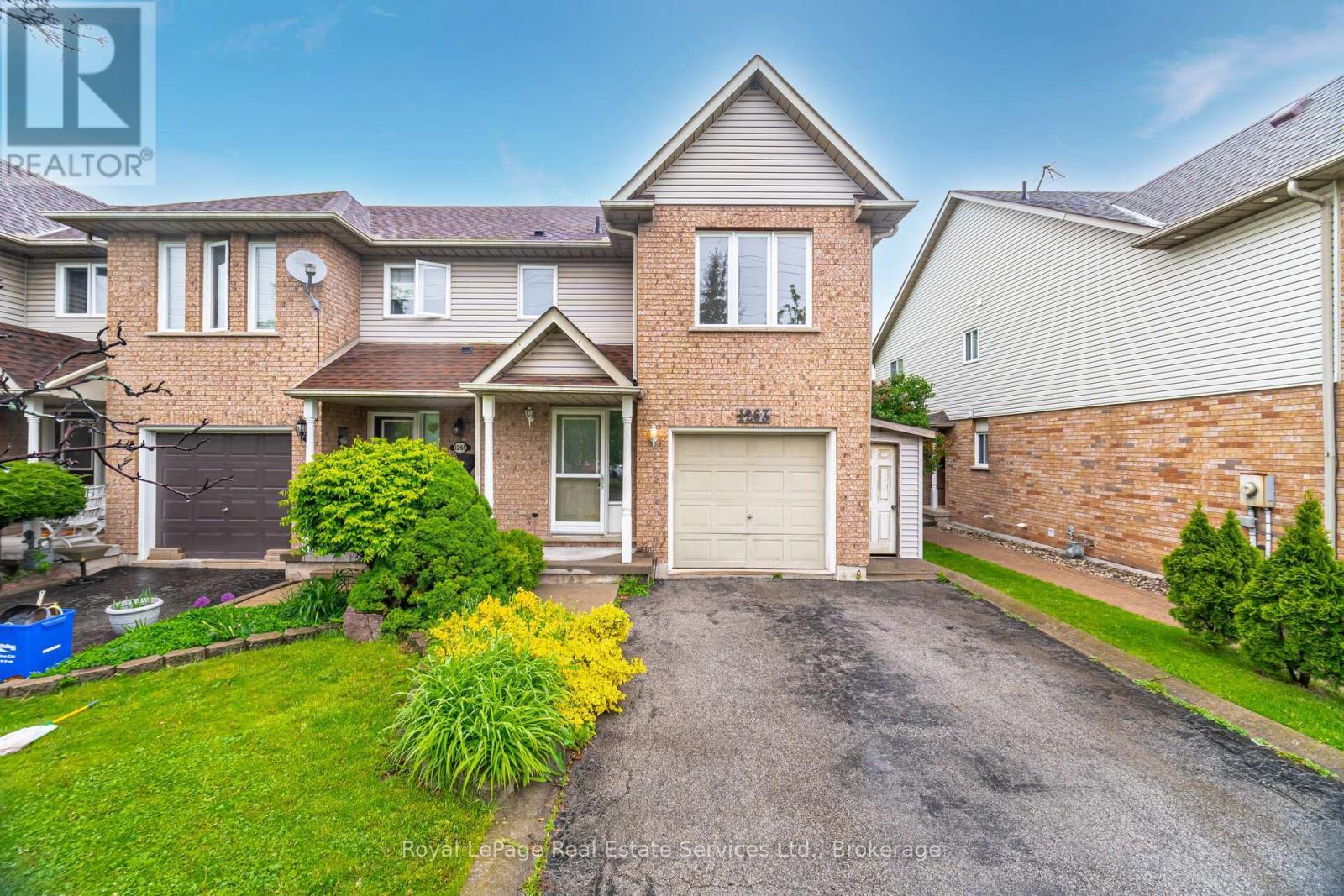 












1263 WALKER'S LINE

,
Burlington (Tansley),




Ontario
L7M4N8

