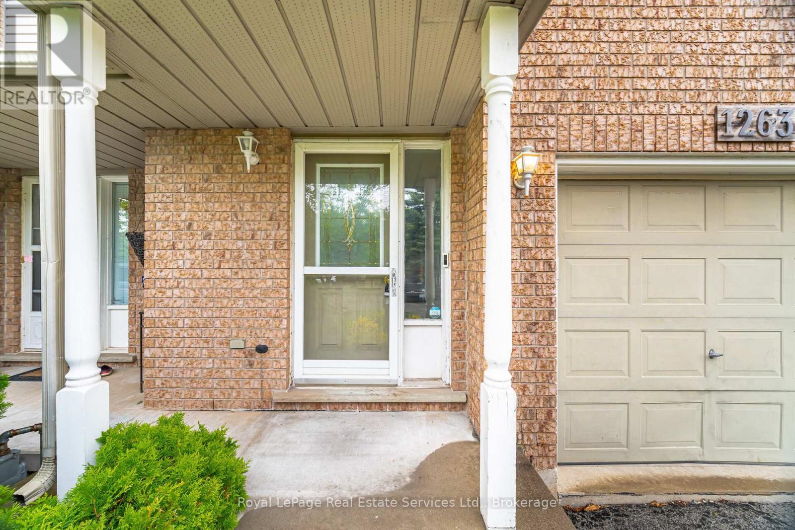 












1263 WALKER'S LINE

,
Burlington (Tansley),




Ontario
L7M4N8

