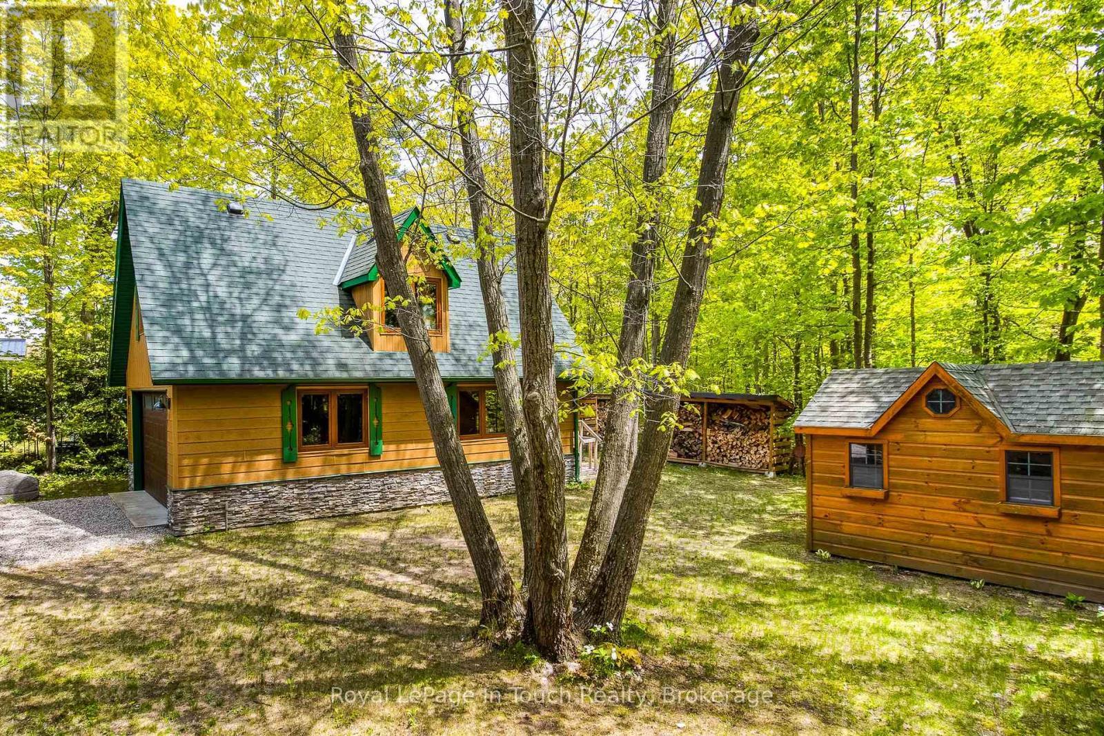 












23 CROWN COURT

,
Tiny,




Ontario
L9M0J1

