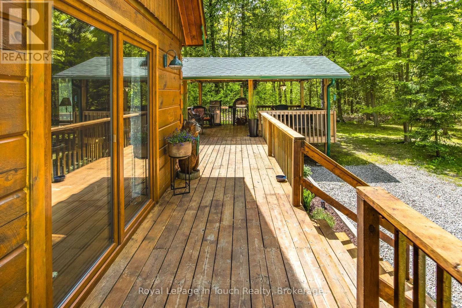 












23 CROWN COURT

,
Tiny,




Ontario
L9M0J1

