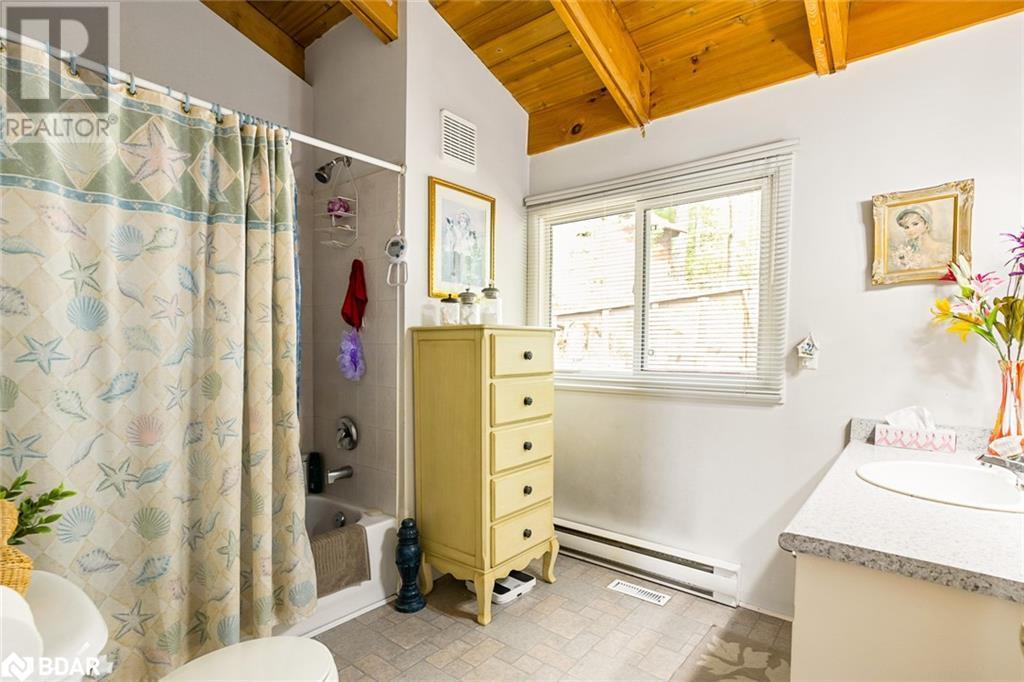 












1452 RACKETY TRAIL Road

,
Minden,




Ontario
K0M2K0

