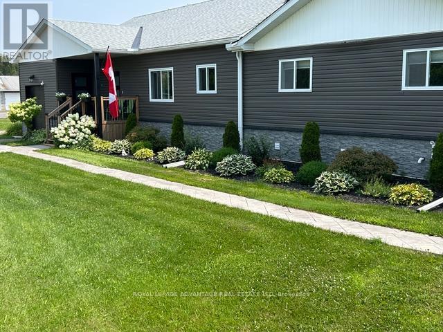 












1861 MATHESON DRIVE

,
Montague,




Ontario
K7A5B8

