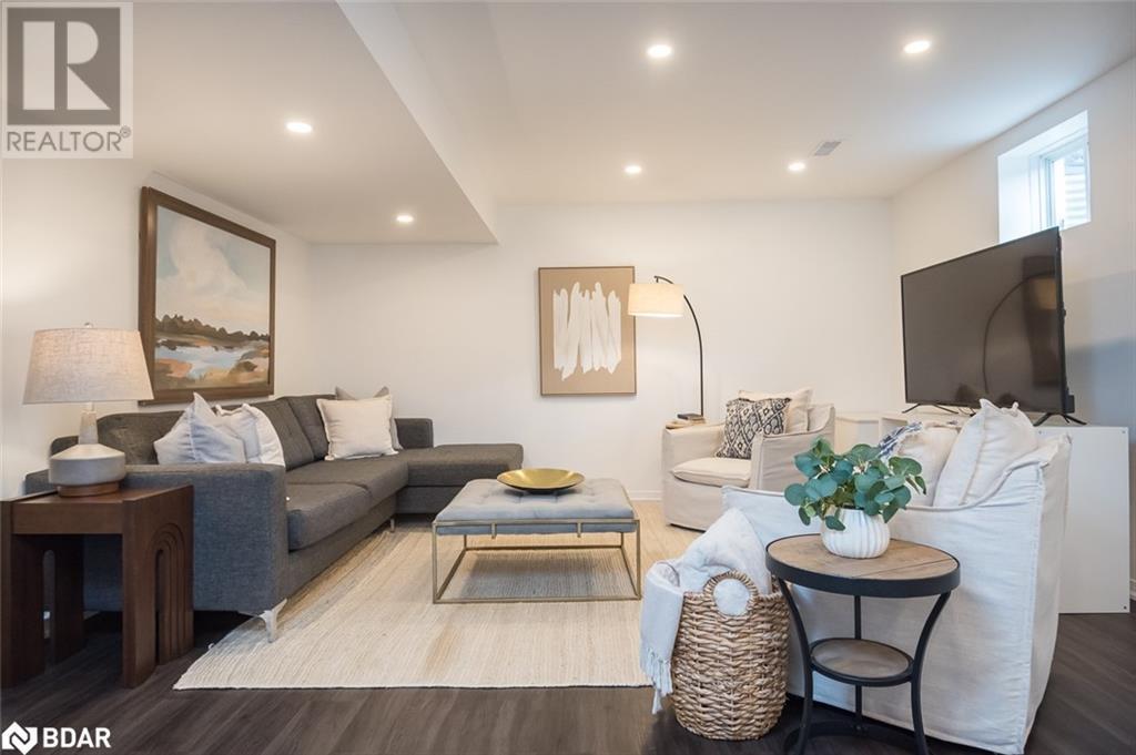 












1065 NADALIN Heights

,
Milton,




Ontario
L9T8H4

