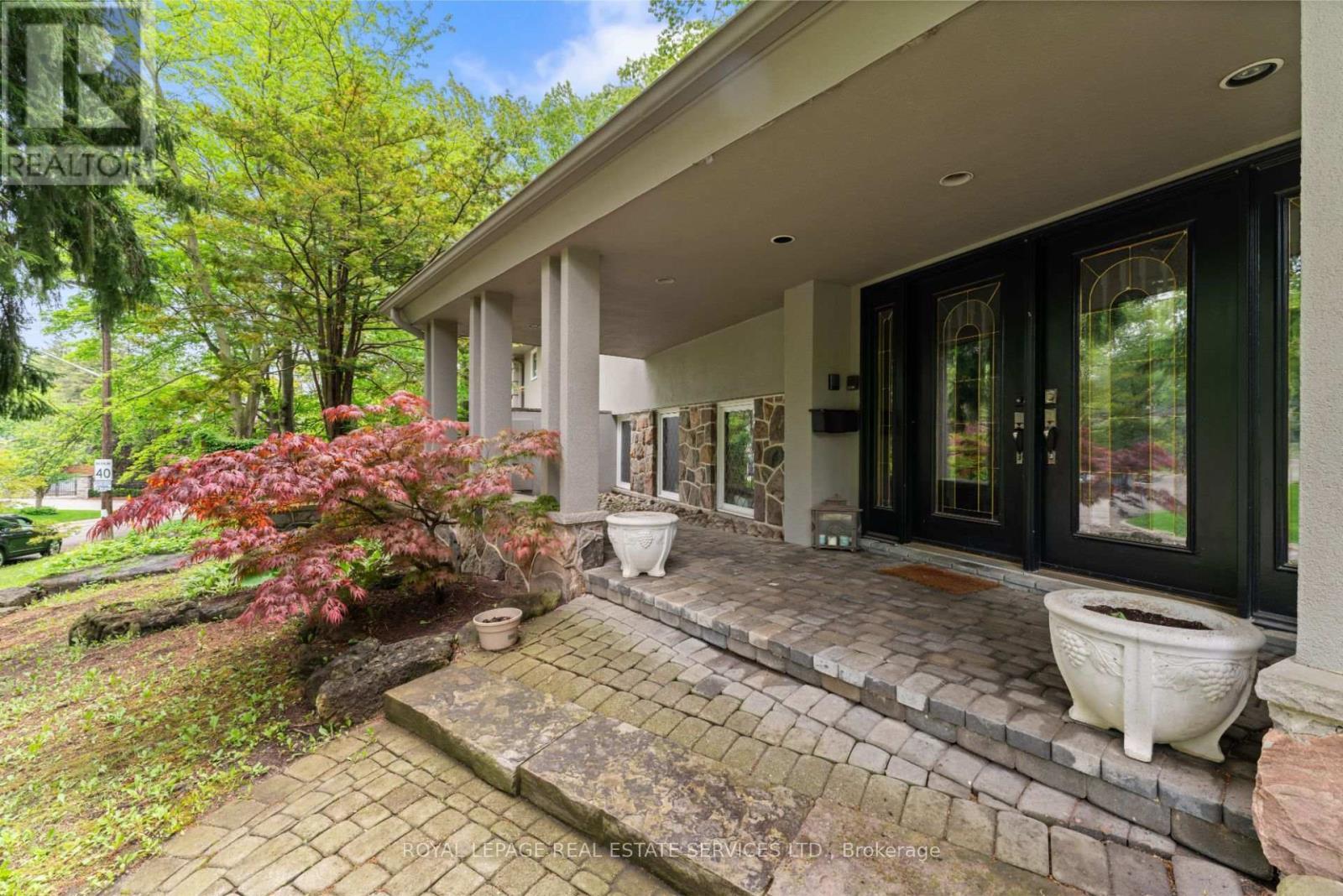 












11 RIPPLEWOOD ROAD

,
Toronto,




Ontario
M9A3H8

