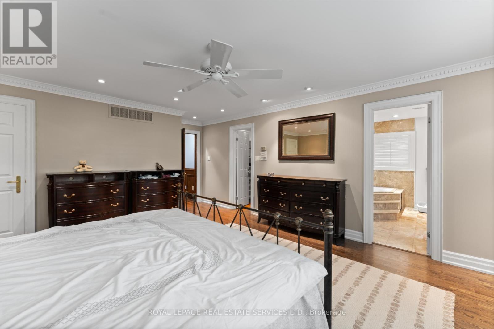












11 RIPPLEWOOD ROAD

,
Toronto,




Ontario
M9A3H8

