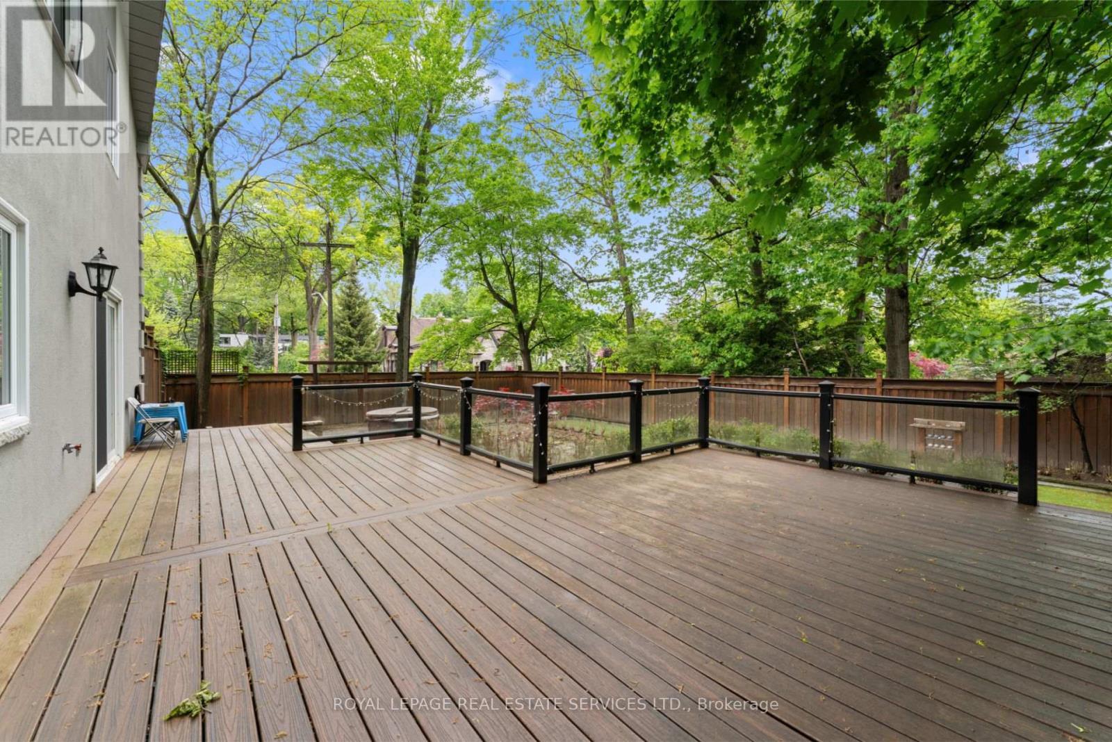 












11 RIPPLEWOOD ROAD

,
Toronto,




Ontario
M9A3H8

