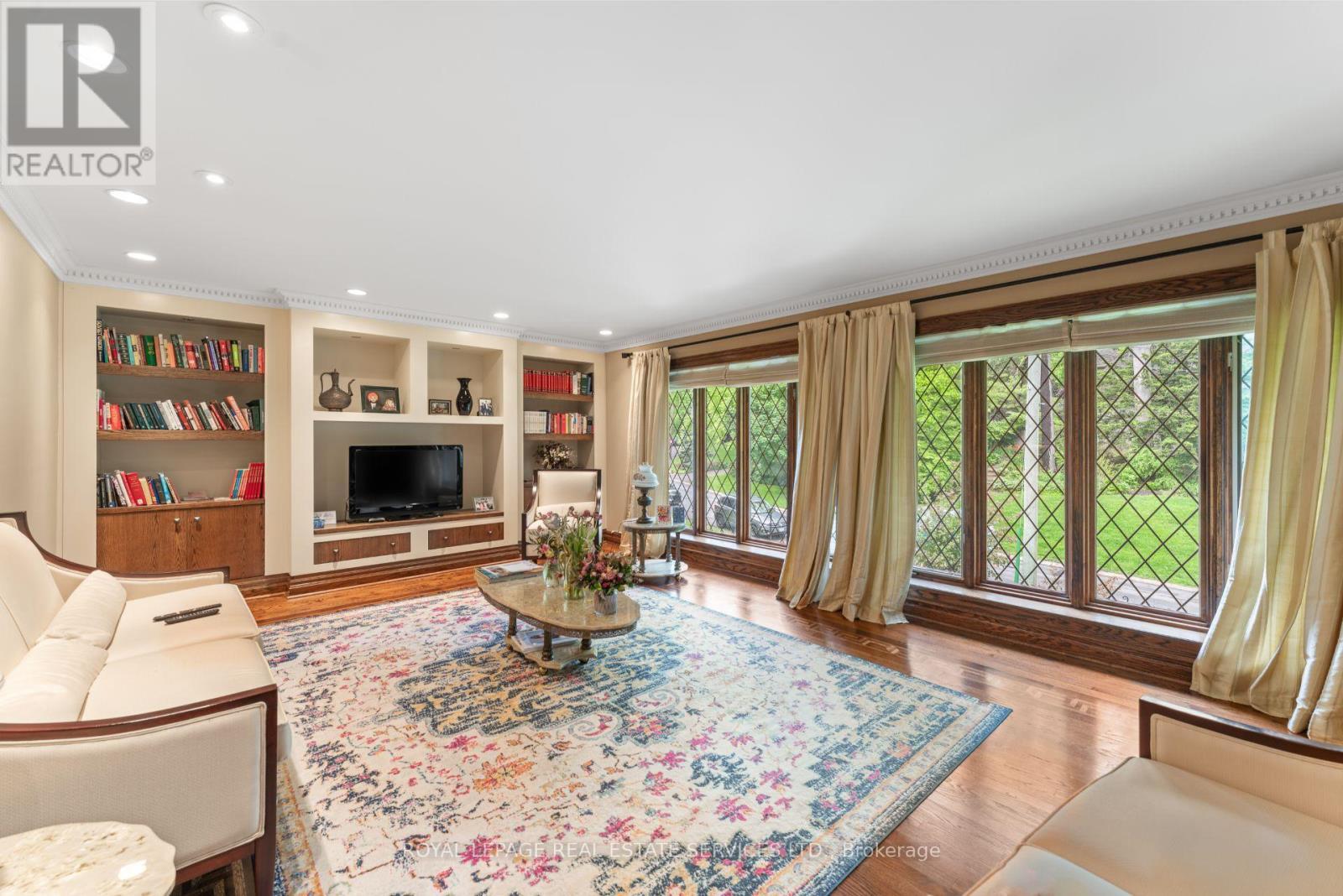 












11 RIPPLEWOOD ROAD

,
Toronto,




Ontario
M9A3H8

