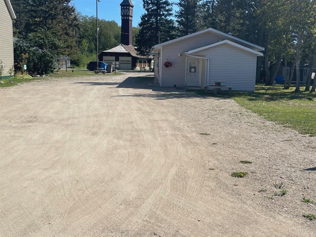 












125 TAWAPIT Drive

,
Clear Lake,




Manitoba
R0J2H0

