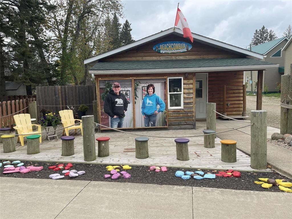 












125 TAWAPIT Drive

,
Clear Lake,




Manitoba
R0J2H0

