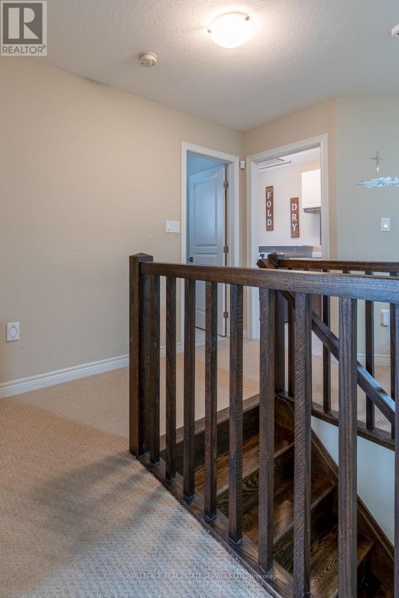 












75 CHAMOMILE DRIVE

,
Hamilton,




Ontario
L8W0C1

