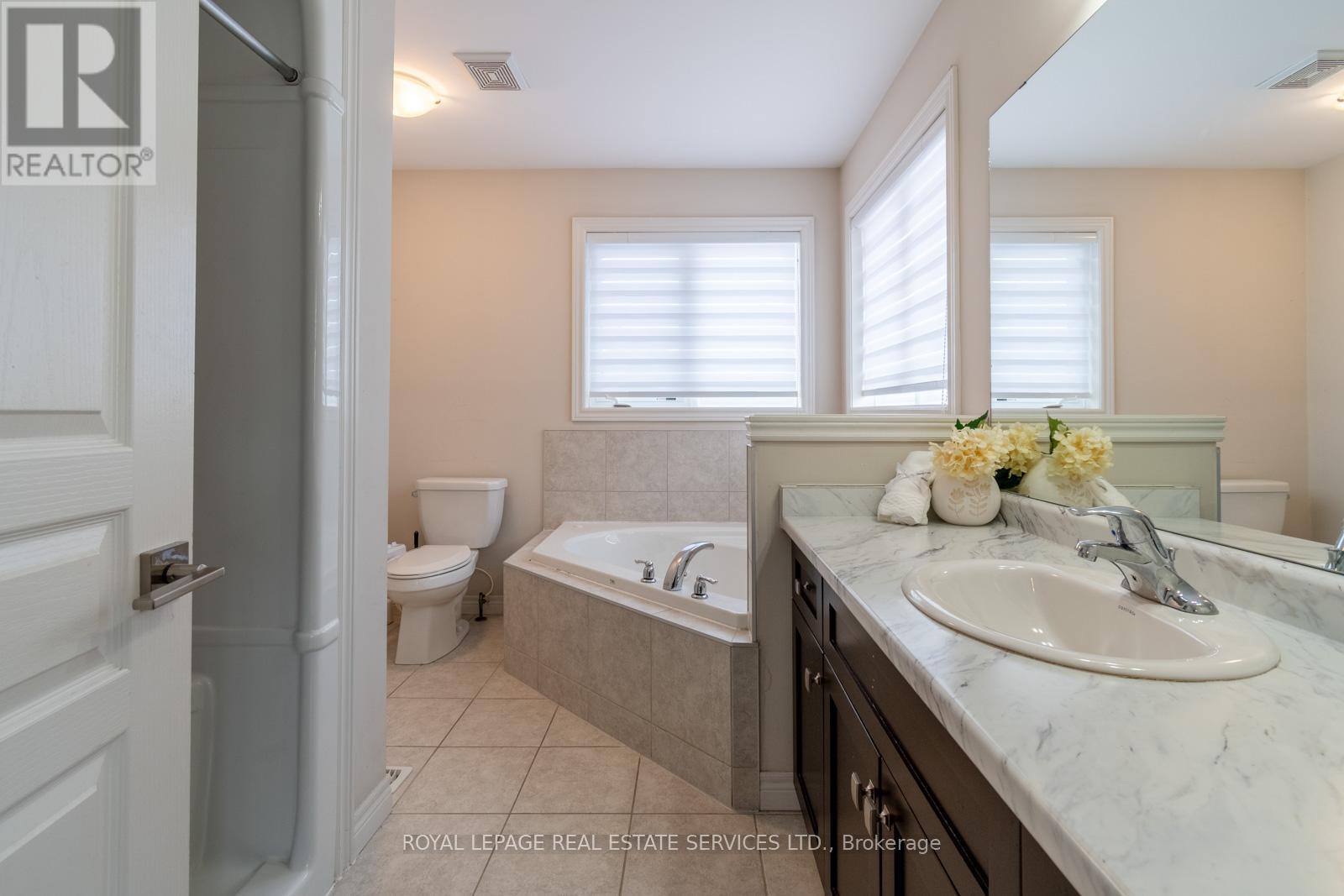 












75 CHAMOMILE DRIVE

,
Hamilton,




Ontario
L8W0C1

