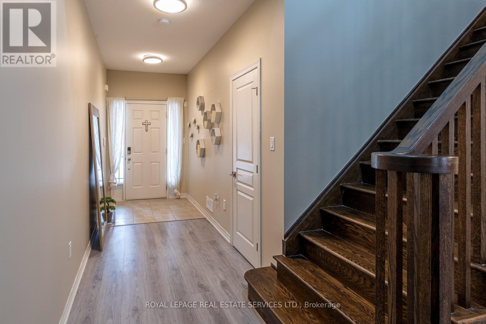 












75 CHAMOMILE DRIVE

,
Hamilton,




Ontario
L8W0C1

