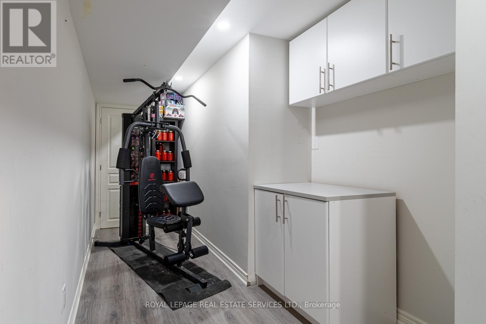 












75 CHAMOMILE DRIVE

,
Hamilton,




Ontario
L8W0C1

