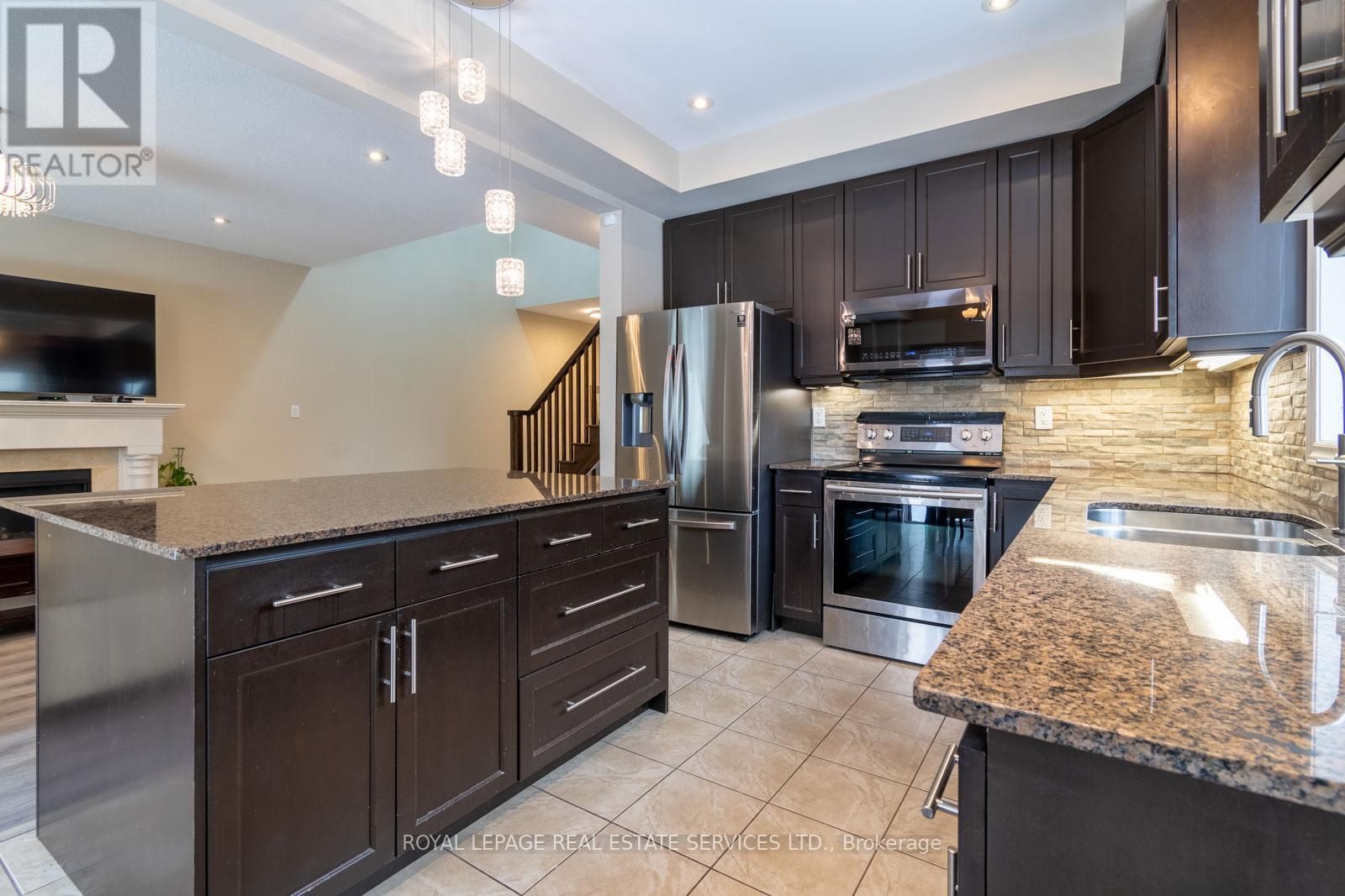












75 CHAMOMILE DRIVE

,
Hamilton,




Ontario
L8W0C1

