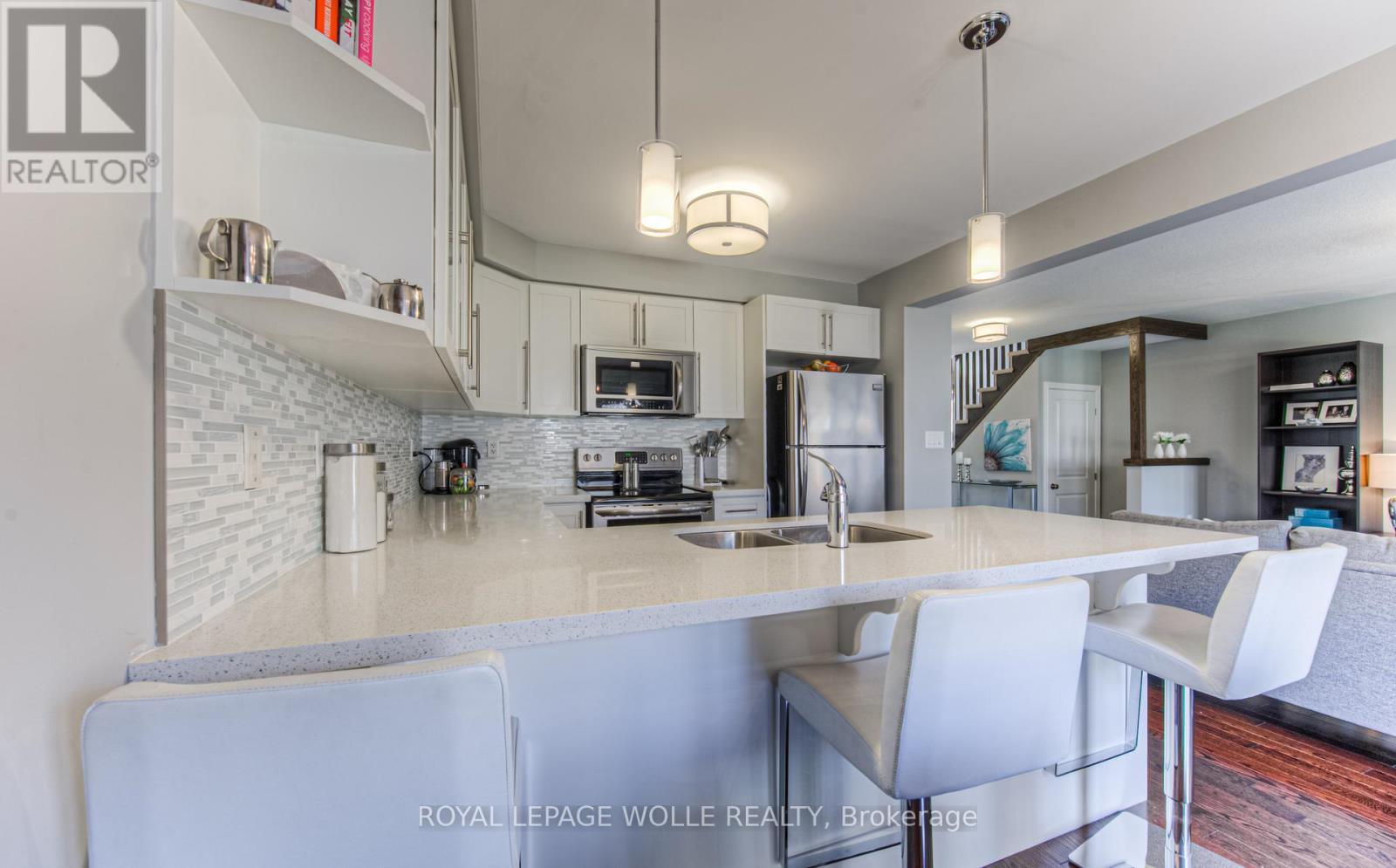 












18 CREEK RIDGE STREET

,
Kitchener,




Ontario
N2R0B5

