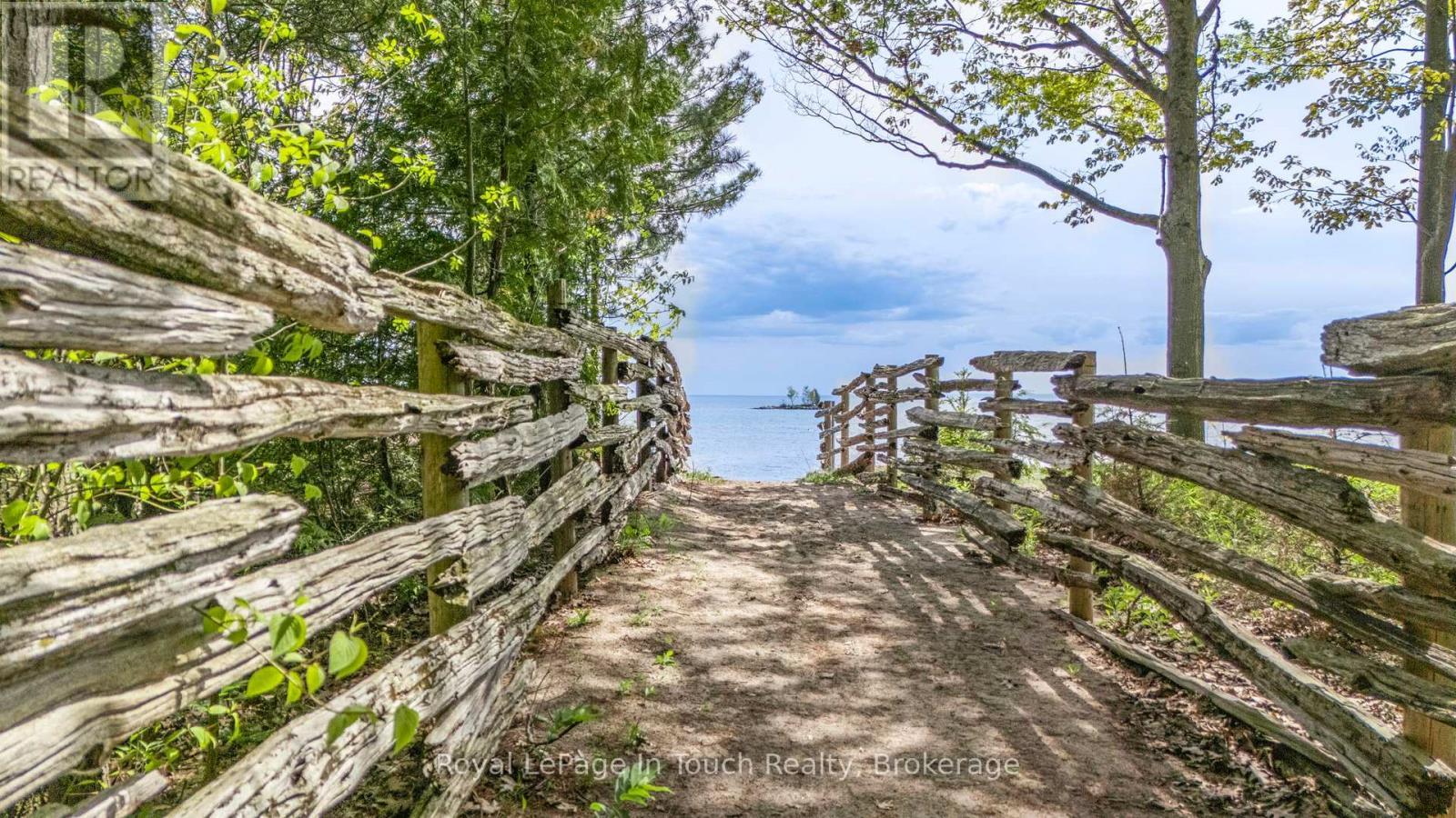 












726 PENNORTH DRIVE

,
Tiny,




Ontario
L0L2J0

