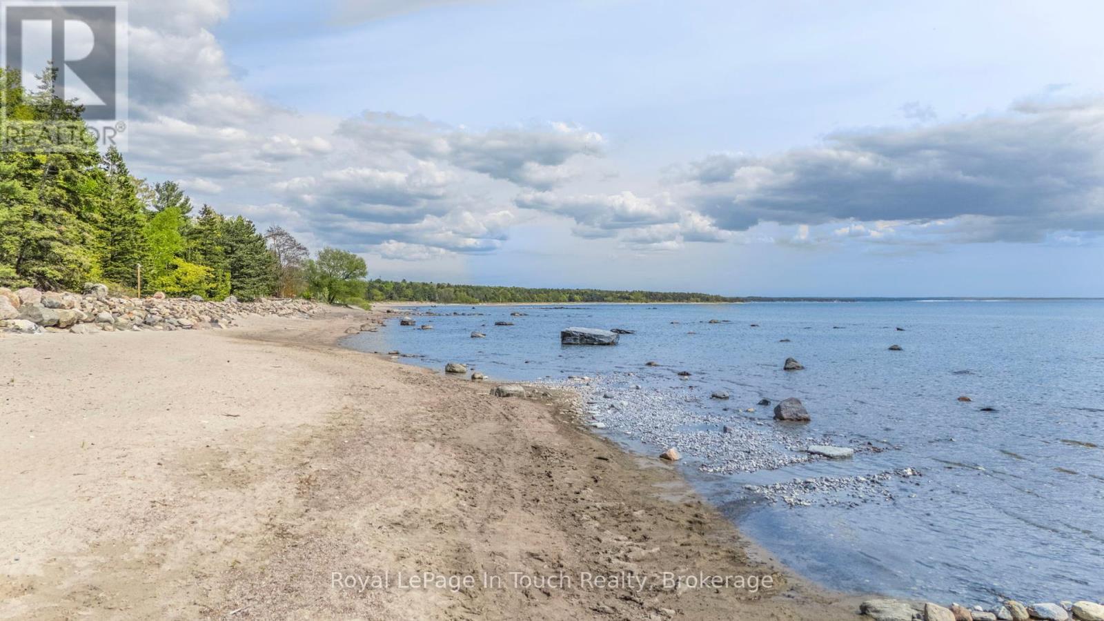 












726 PENNORTH DRIVE

,
Tiny,




Ontario
L0L2J0

