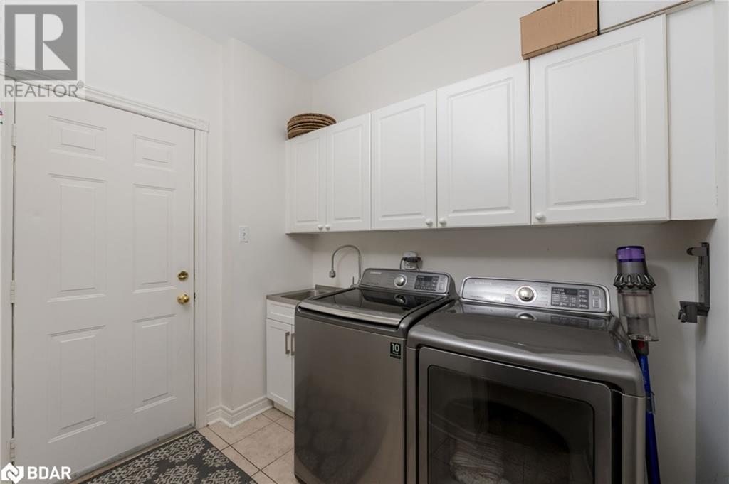 












211 EATON Street

,
Georgetown,




Ontario
L7G5Y2

