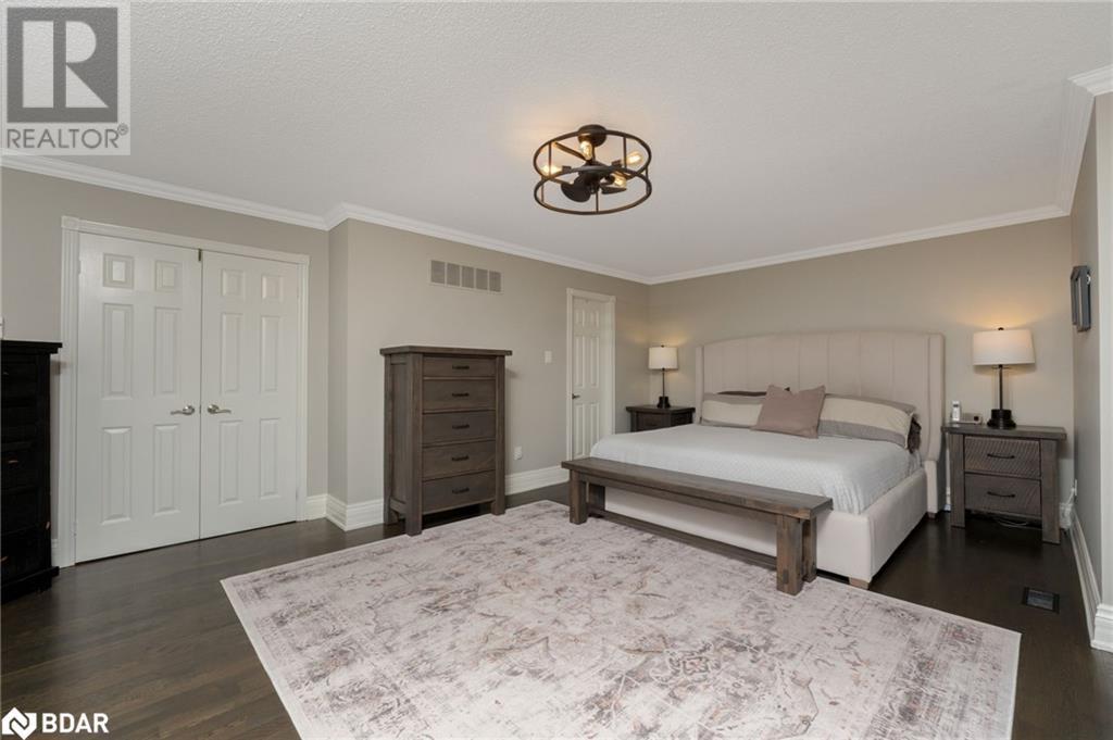 












211 EATON Street

,
Georgetown,




Ontario
L7G5Y2

