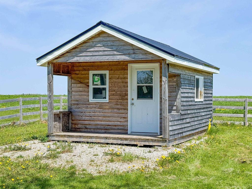 












684 rte 25

,
York,




PE
C0A 1P0

