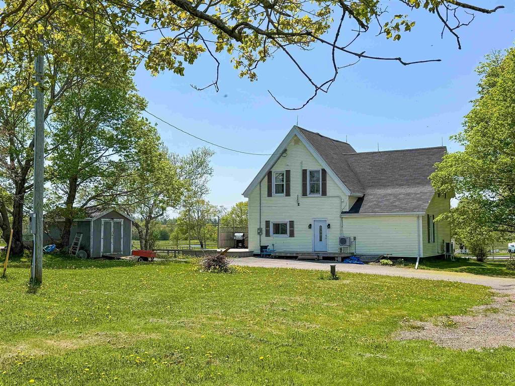 












684 rte 25

,
York,




PE
C0A 1P0

