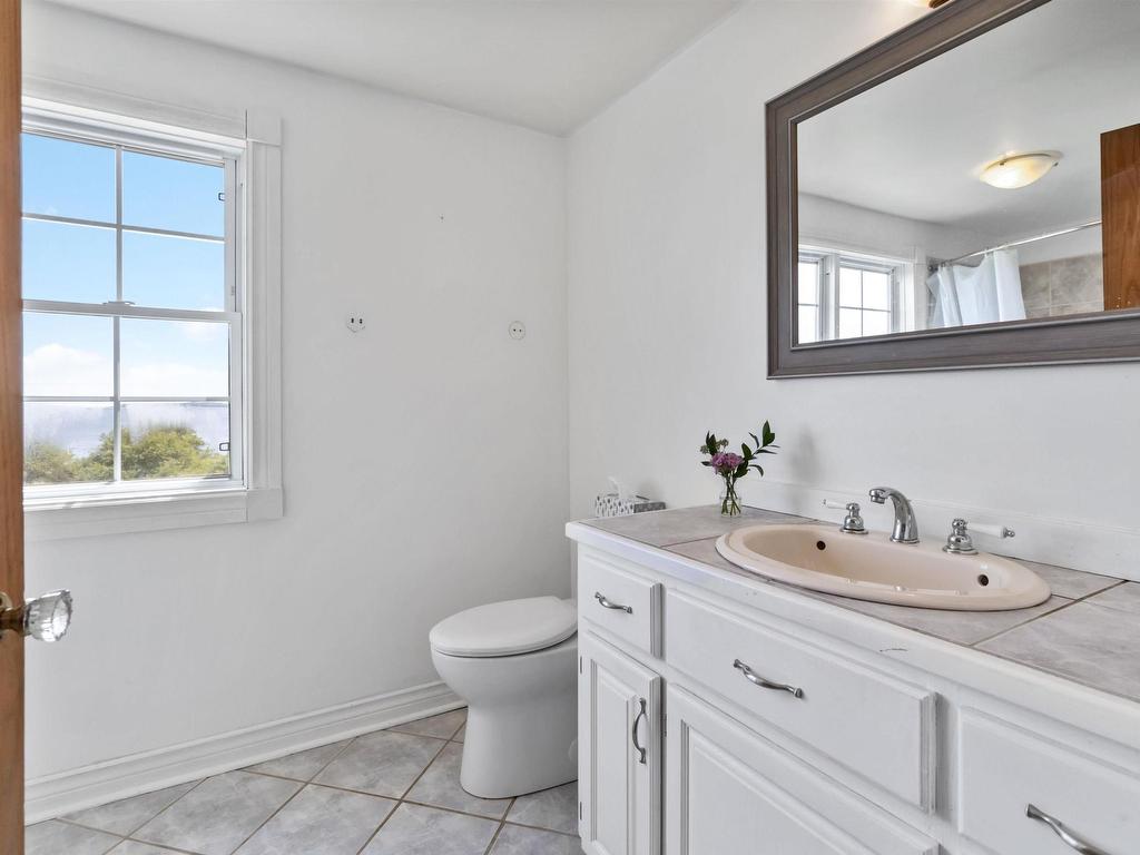 












5157 Shore Road

,
North East Harbour,




NS
B0T 1W0

