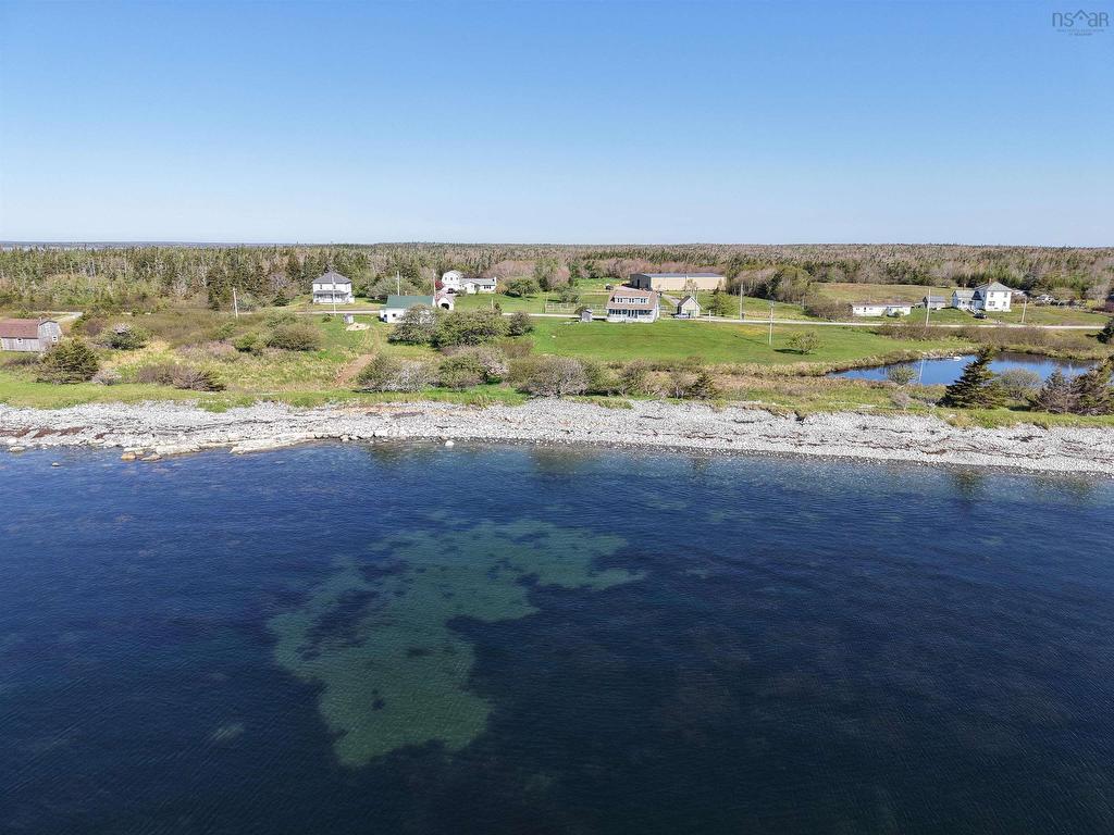 












5157 Shore Road

,
North East Harbour,




NS
B0T 1W0

