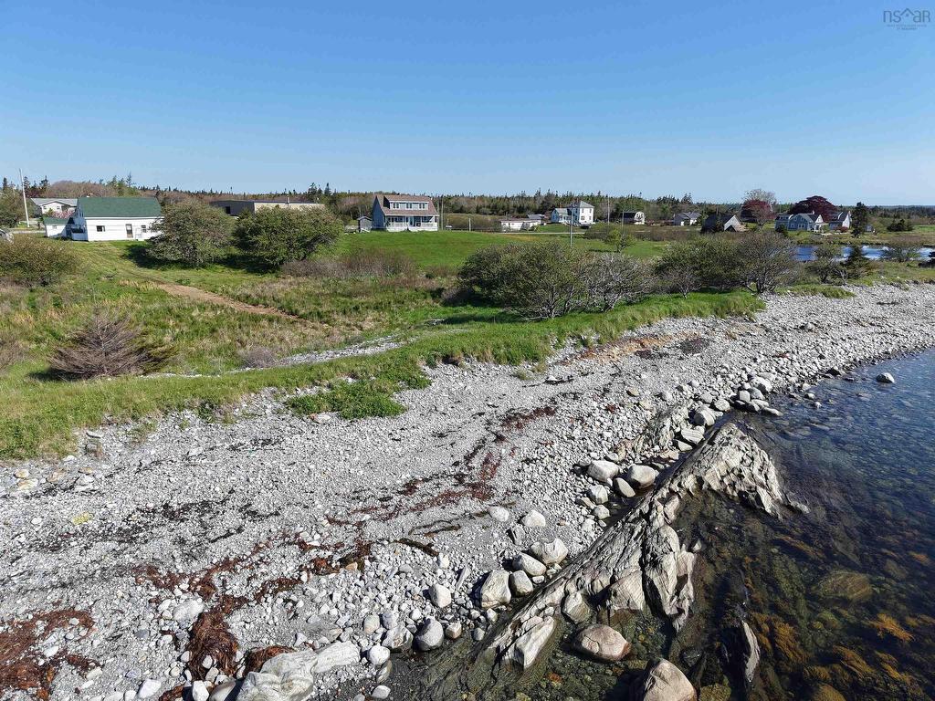 












5157 Shore Road

,
North East Harbour,




NS
B0T 1W0

