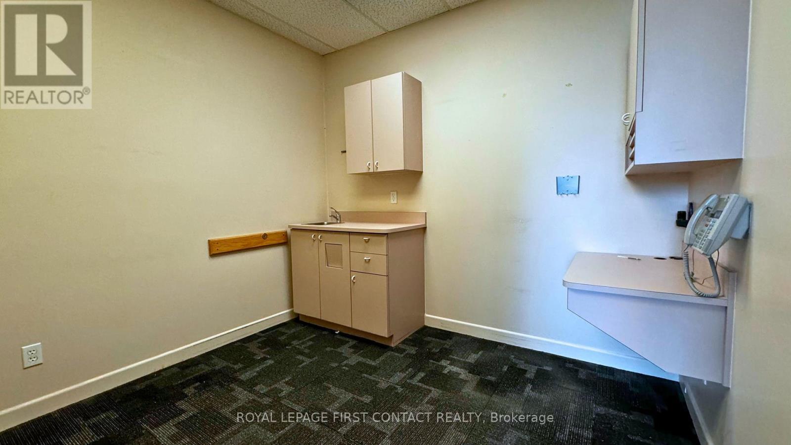 












203 - 190 CUNDLES ROAD E

,
Barrie,




Ontario
L4M4S5

