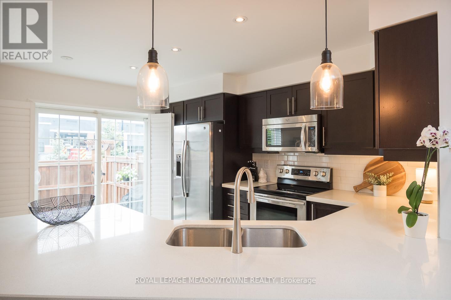 












1065 NADALIN HEIGHTS

,
Milton,




Ontario
L9T8H4

