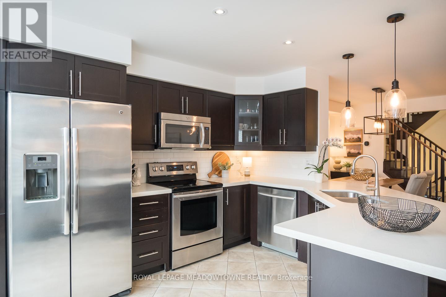 












1065 NADALIN HEIGHTS

,
Milton,




Ontario
L9T8H4

