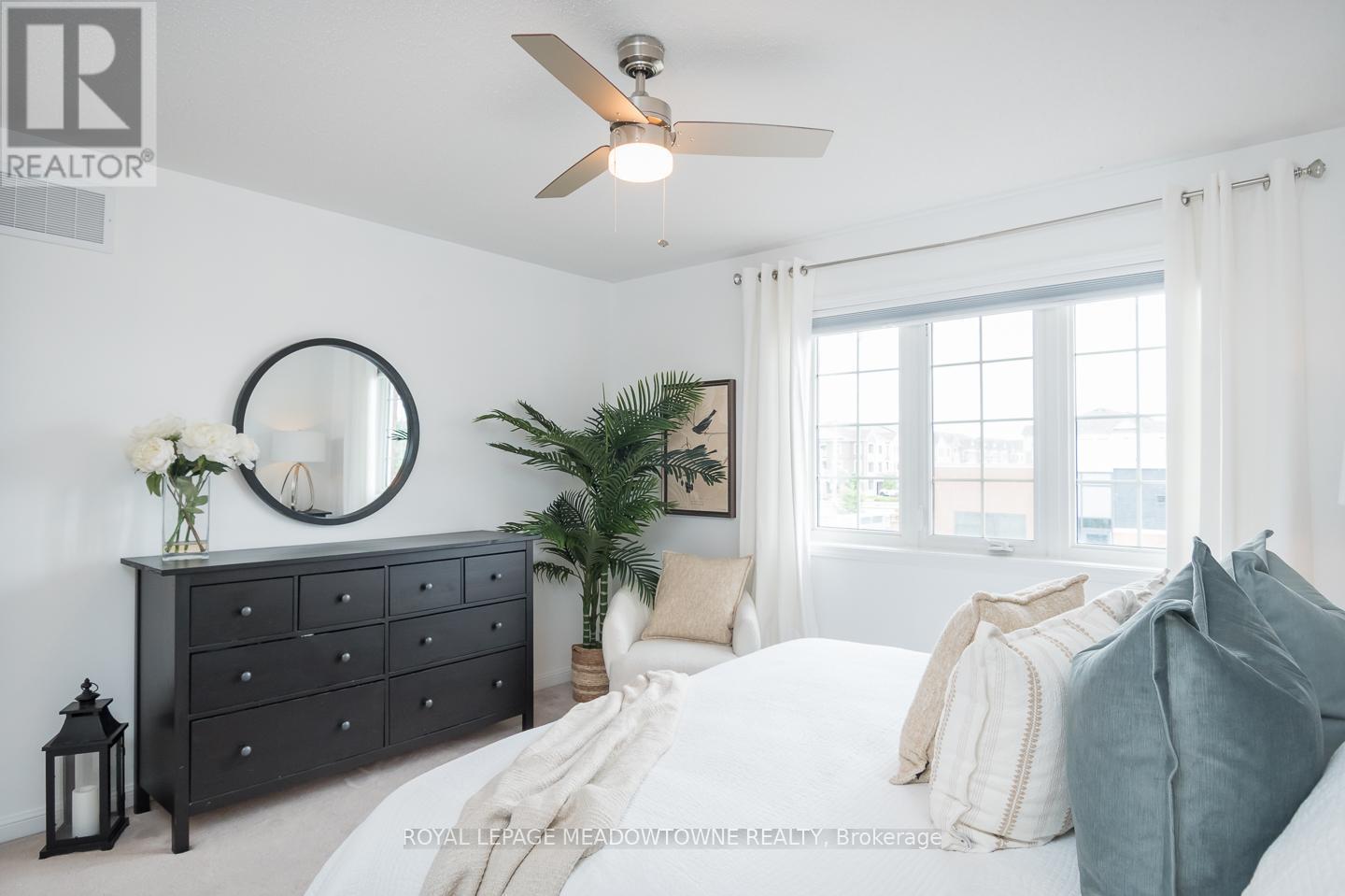 












1065 NADALIN HEIGHTS

,
Milton,




Ontario
L9T8H4

