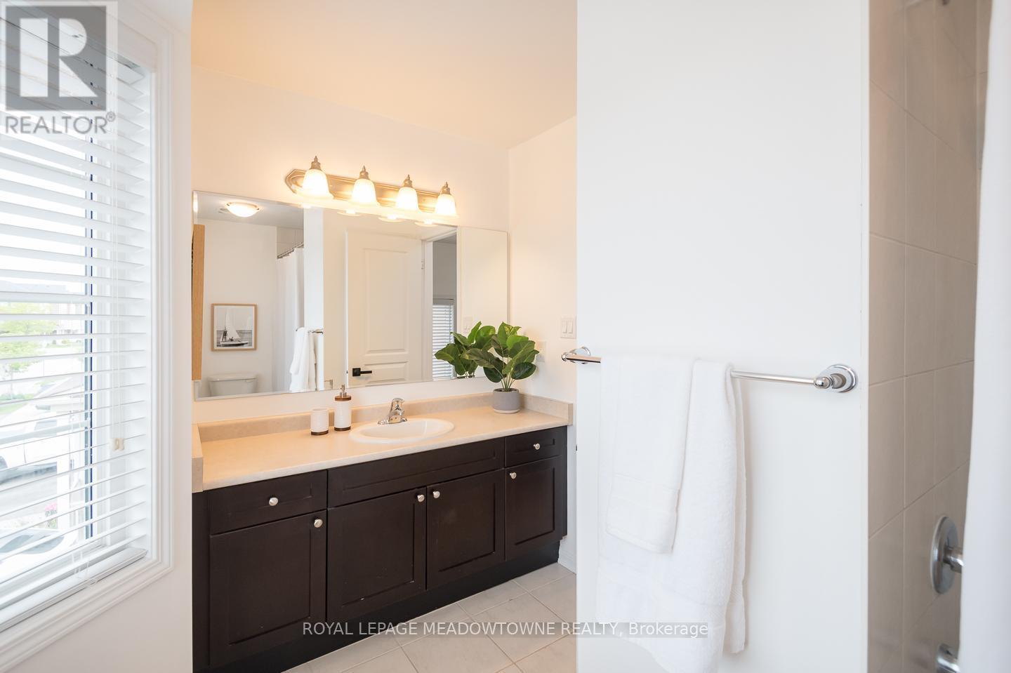 












1065 NADALIN HEIGHTS

,
Milton,




Ontario
L9T8H4

