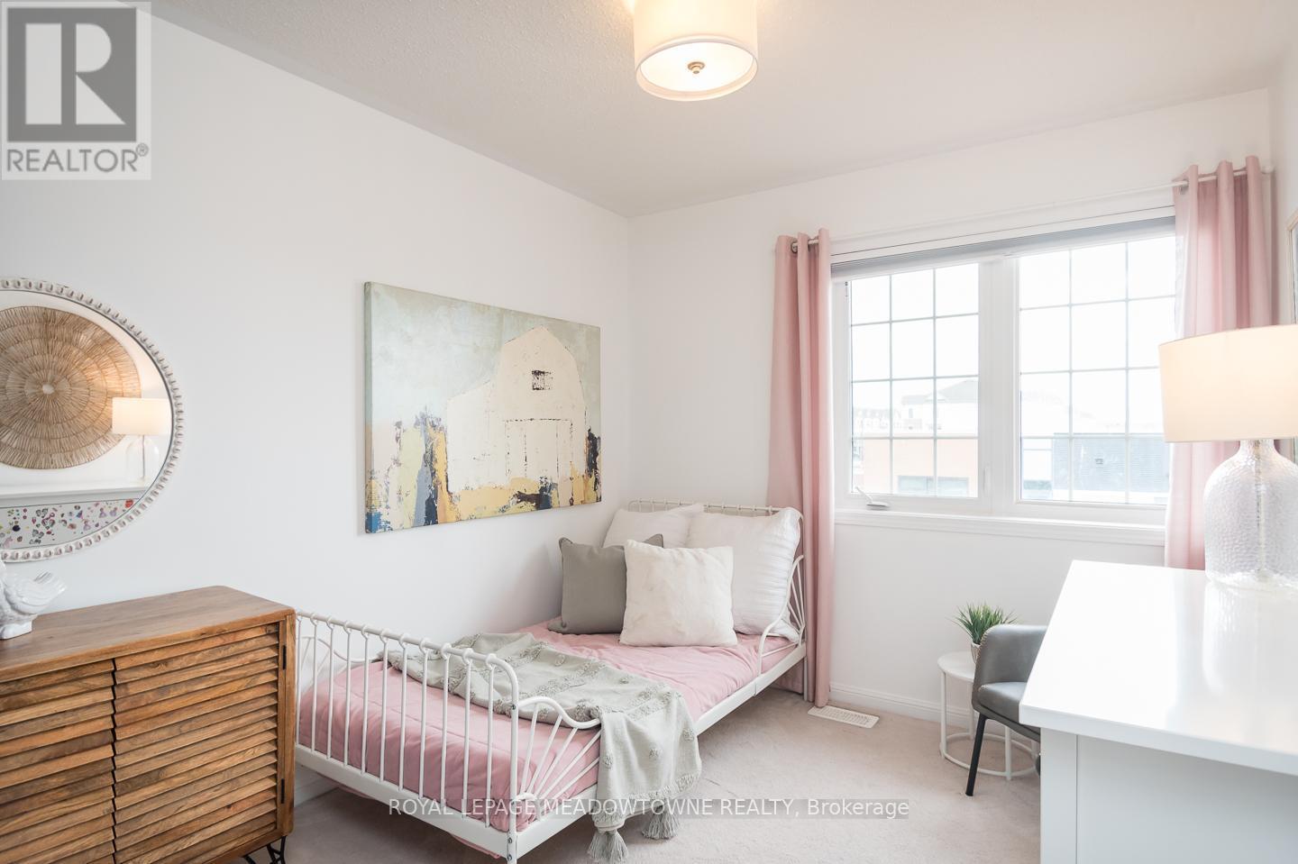 












1065 NADALIN HEIGHTS

,
Milton,




Ontario
L9T8H4

