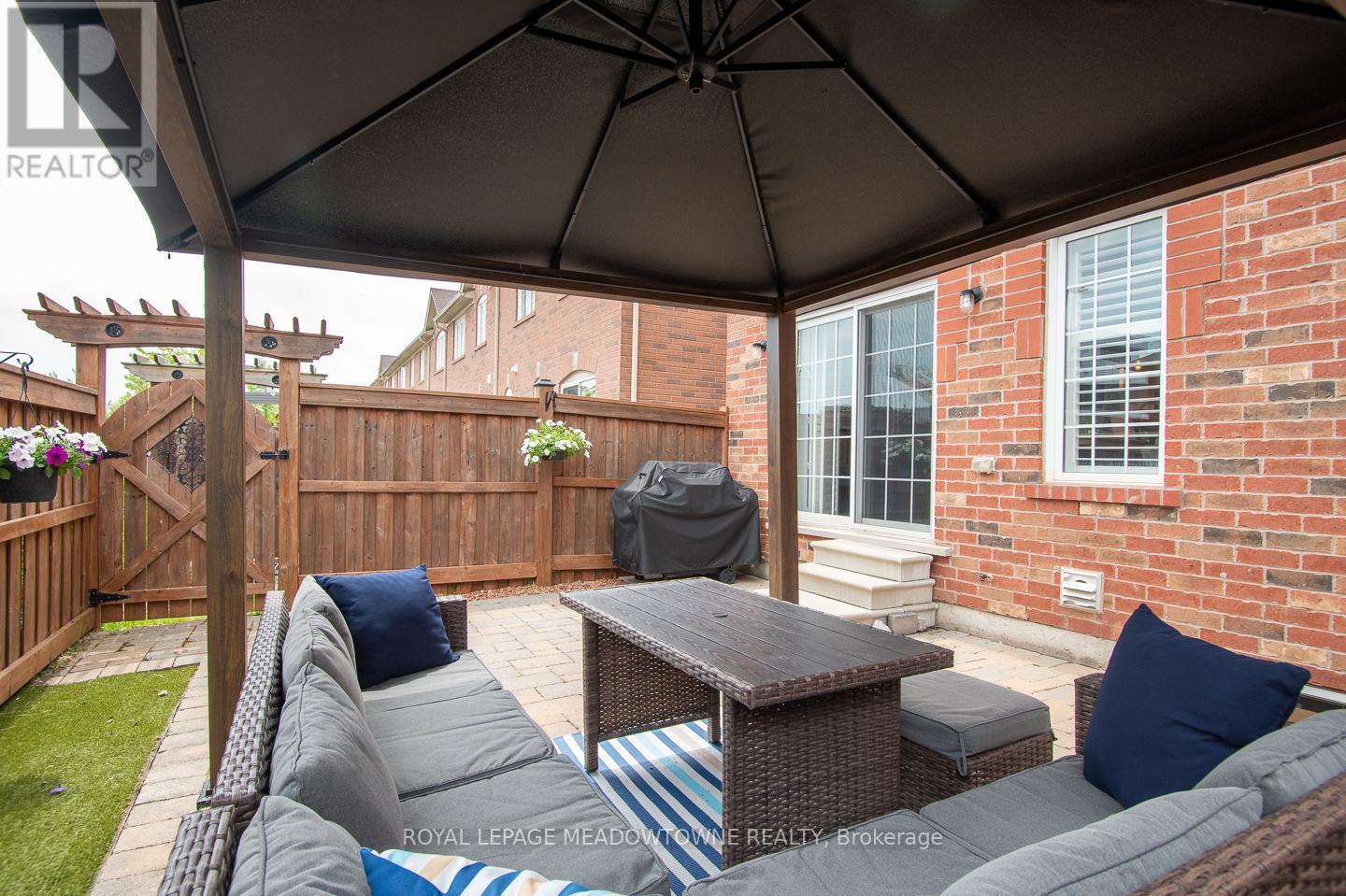 












1065 NADALIN HEIGHTS

,
Milton,




Ontario
L9T8H4

