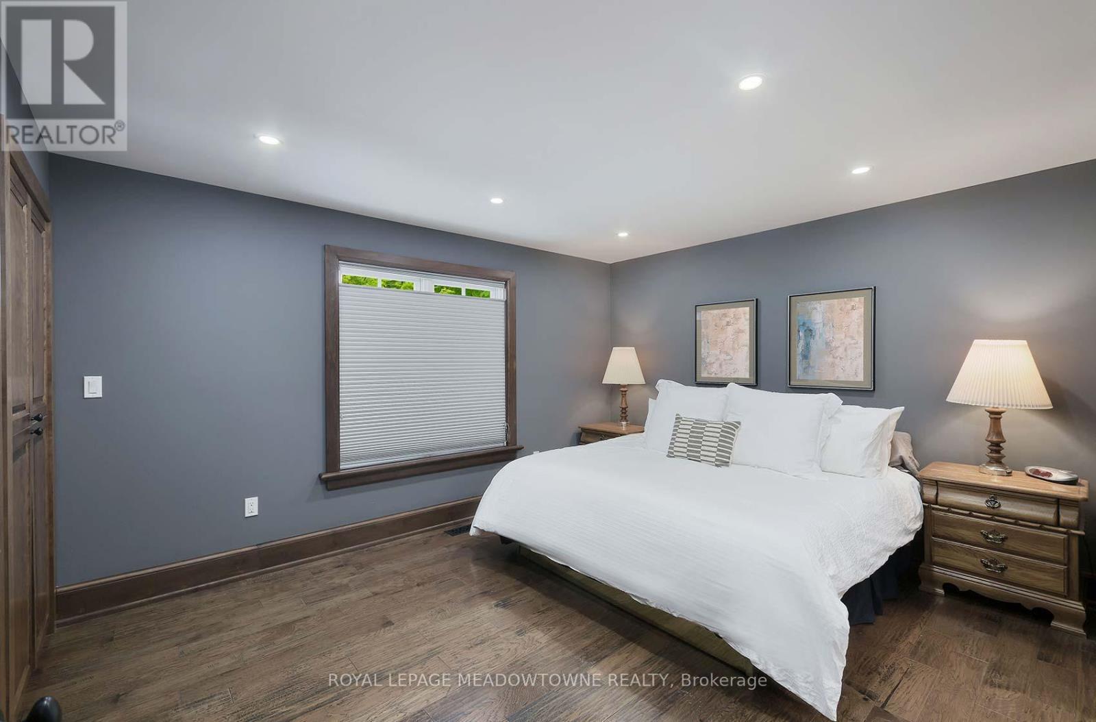 












307 QUEEN STREET S

,
Mississauga,




Ontario
L5M1L9

