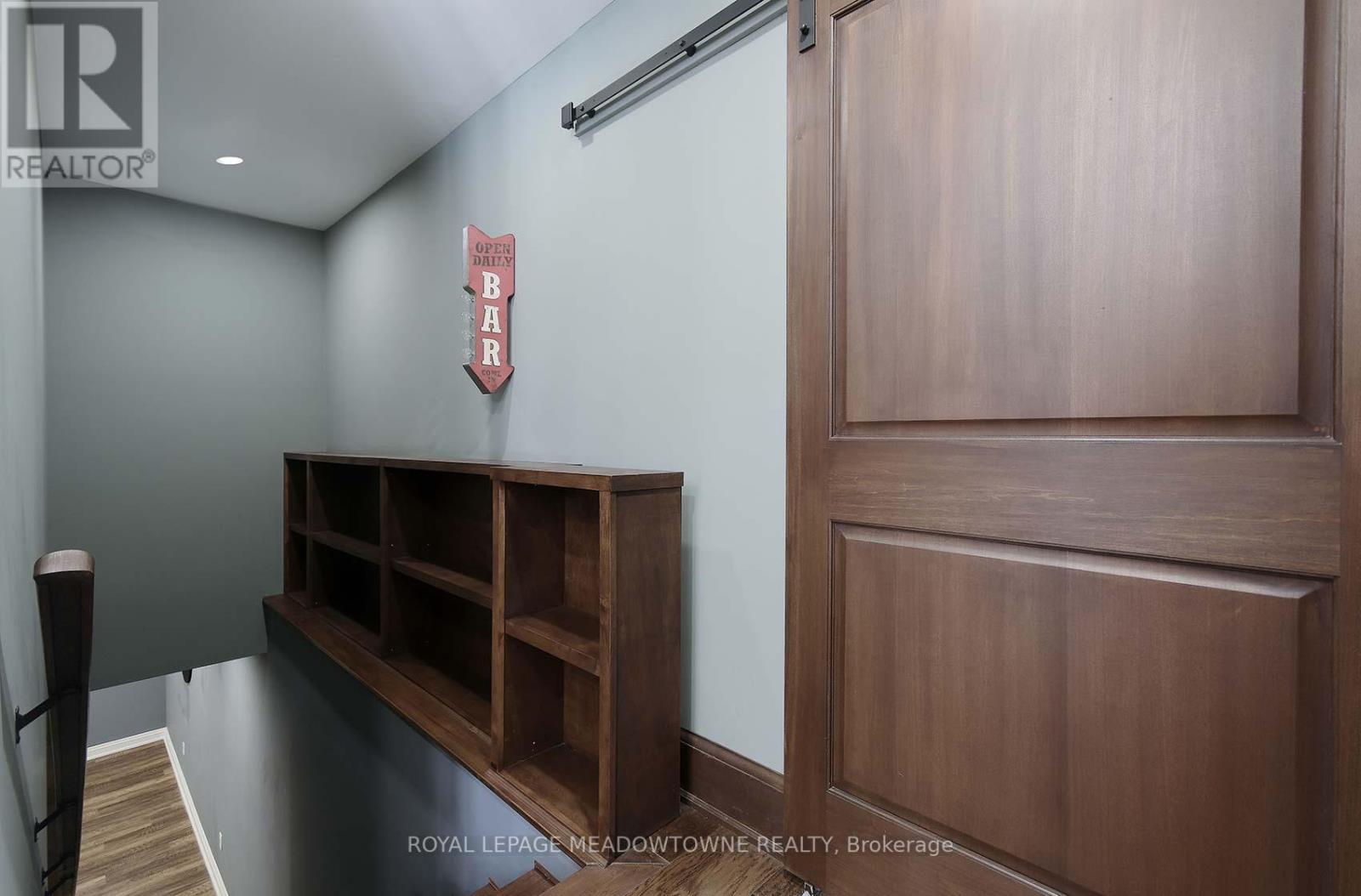 












307 QUEEN STREET S

,
Mississauga,




Ontario
L5M1L9

