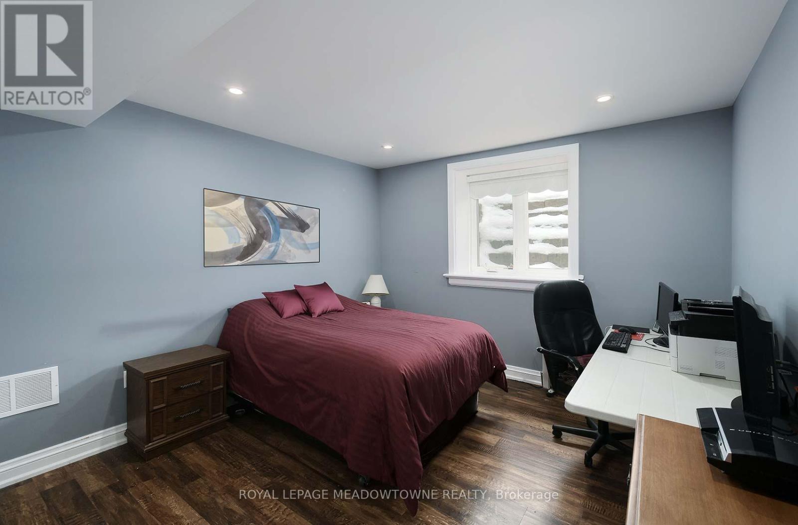 












307 QUEEN STREET S

,
Mississauga,




Ontario
L5M1L9

