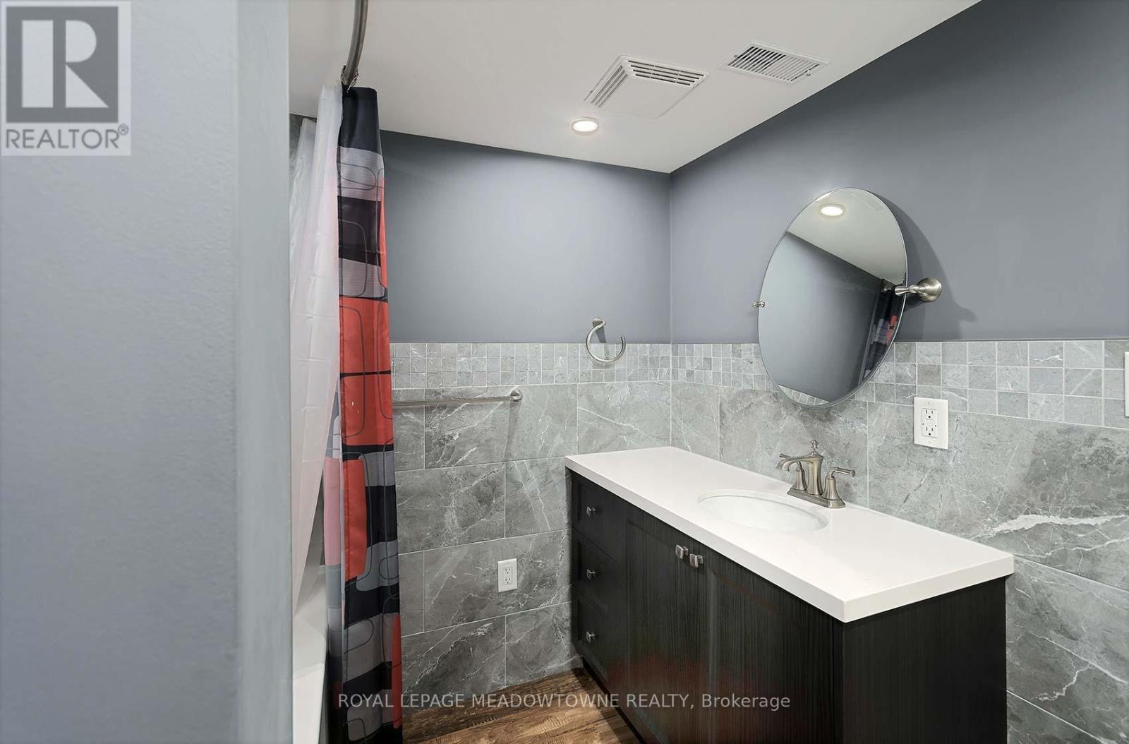 












307 QUEEN STREET S

,
Mississauga,




Ontario
L5M1L9

