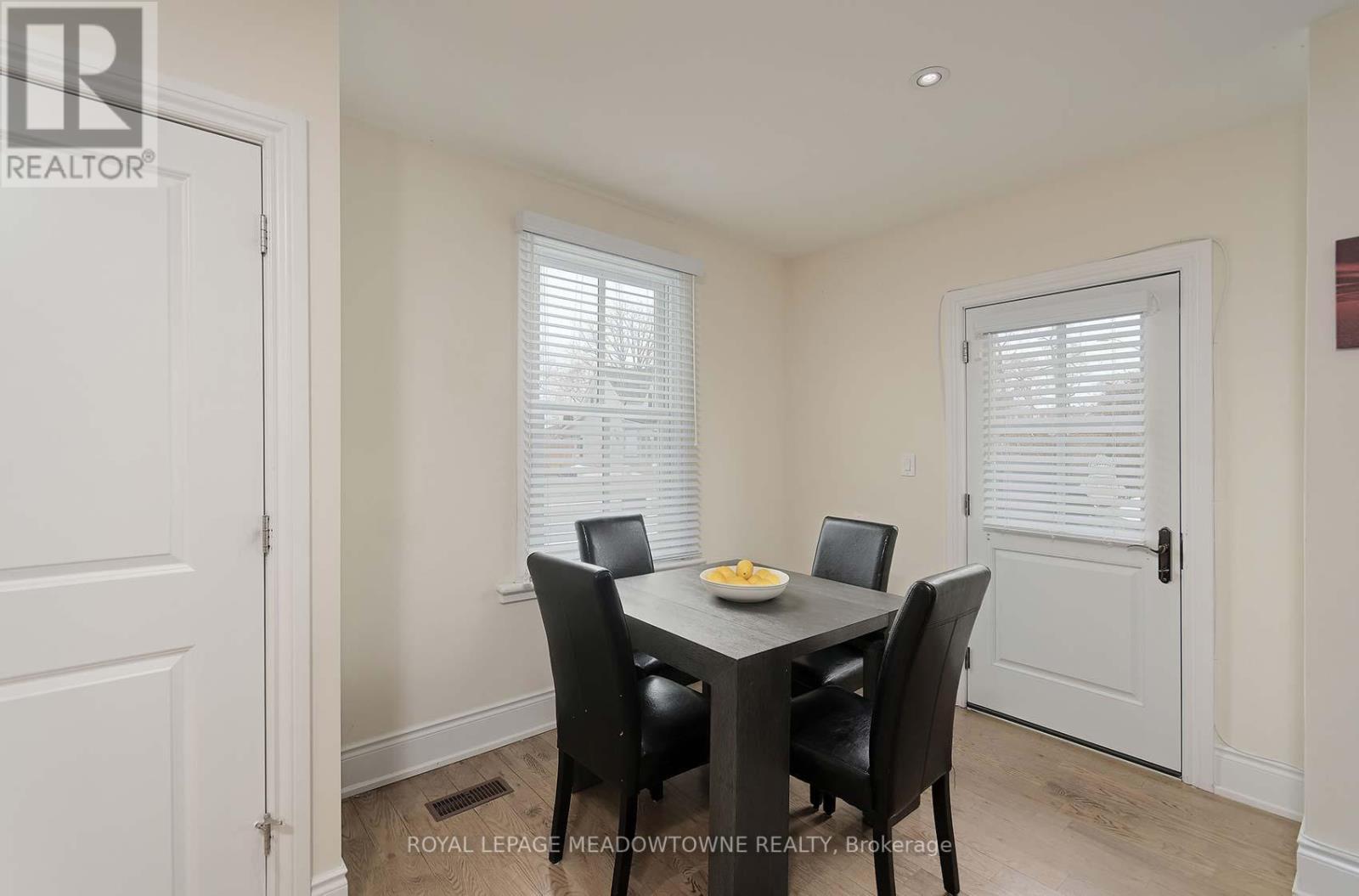 












307 QUEEN STREET S

,
Mississauga,




Ontario
L5M1L9

