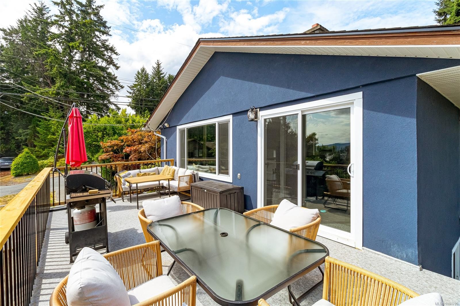 









525


Noowick

Rd,
Mill Bay,




BC
V0R 2P4

