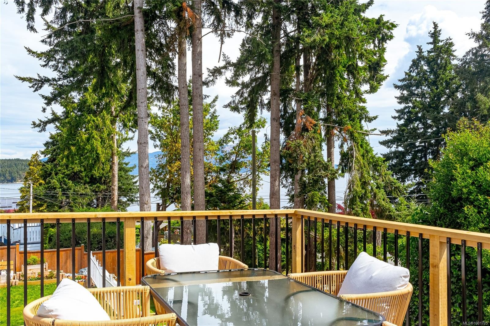 









525


Noowick

Rd,
Mill Bay,




BC
V0R 2P4

