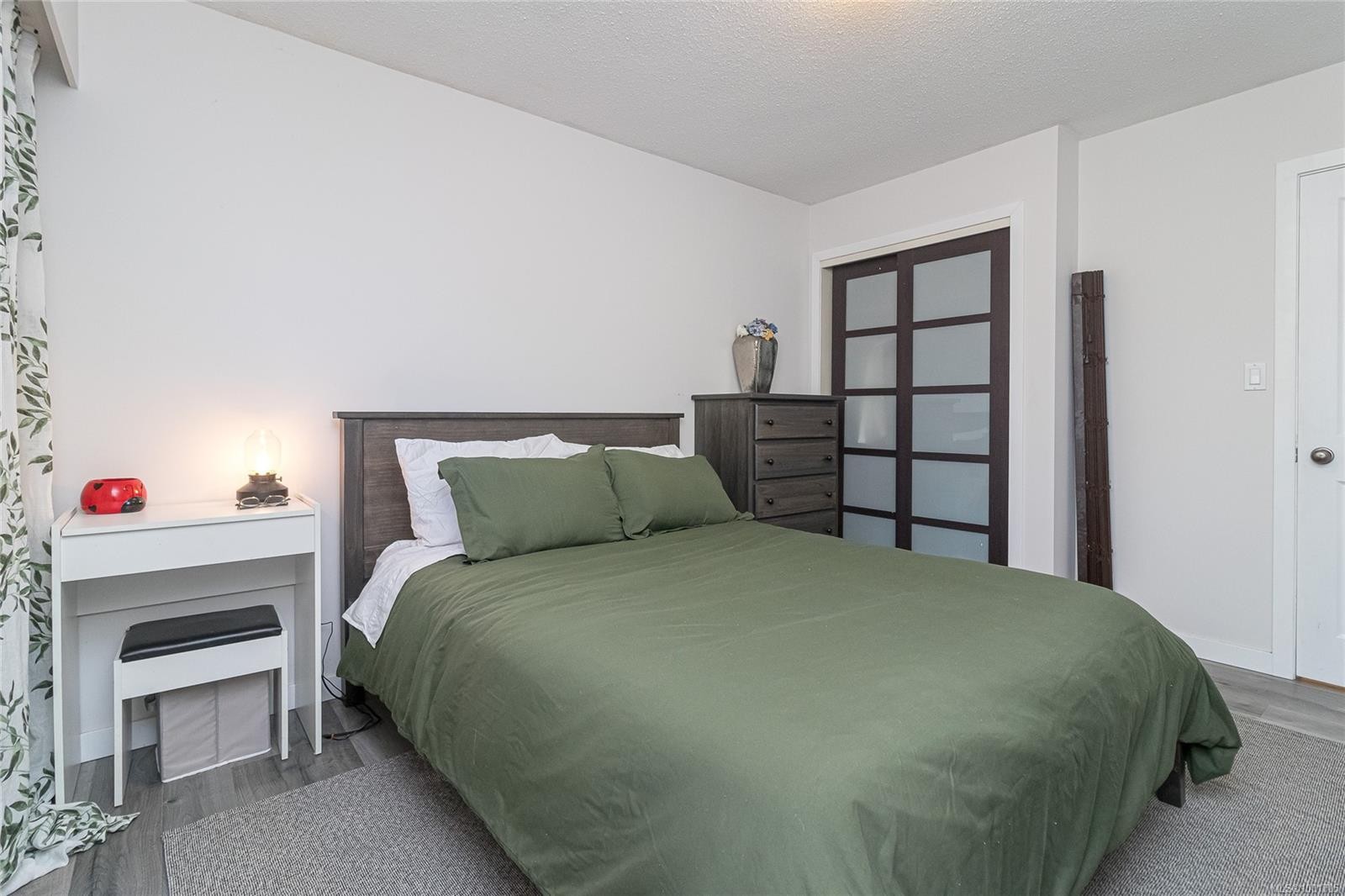 









525


Noowick

Rd,
Mill Bay,




BC
V0R 2P4


